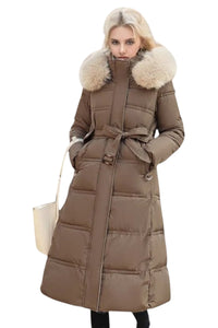 Marron avec col beige